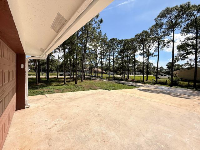 14817 97th Road N, West Palm Beach, FL 33412
