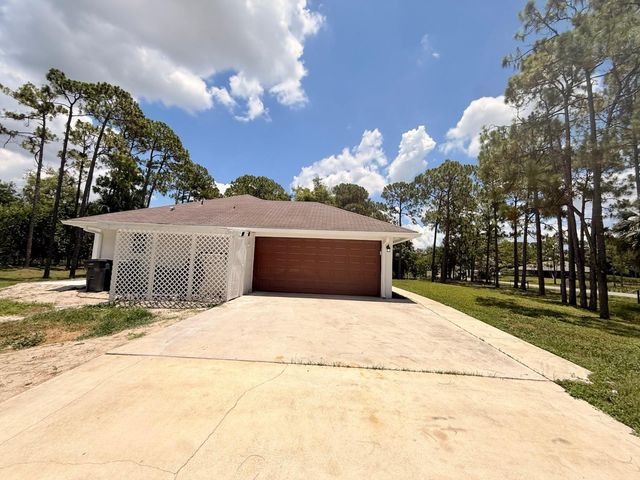 14817 97th Road N, West Palm Beach, FL 33412