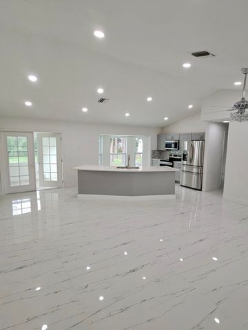 14817 97th Road N, West Palm Beach, FL 33412