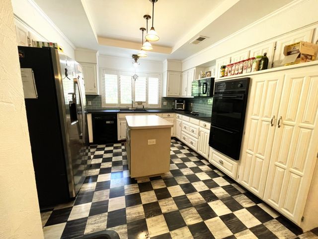 6614 Winding Rose Trail, Dallas, TX 75252