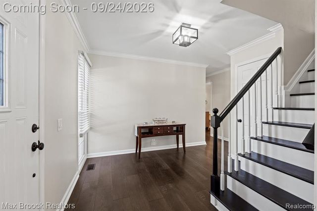 4467 Apple Valley Lane, West Bloomfield, MI 48323