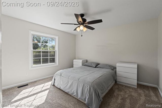 4467 Apple Valley Lane, West Bloomfield, MI 48323