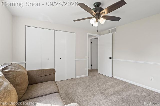 4467 Apple Valley Lane, West Bloomfield, MI 48323