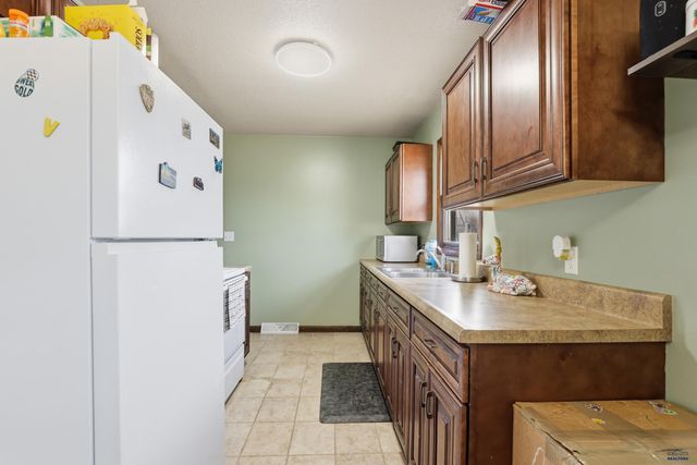 1415 RACINE, Rapid City, SD 57701