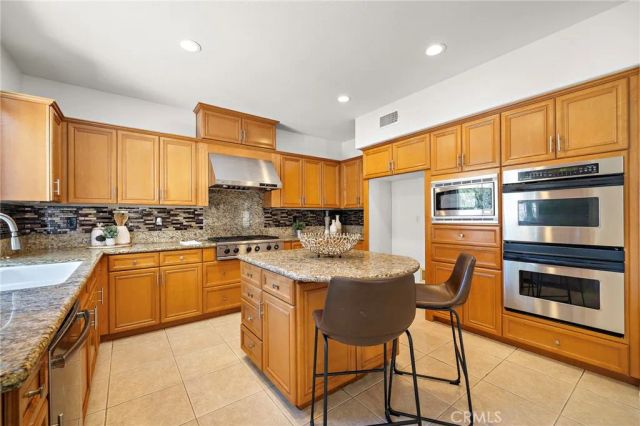 7405 Paloma Drive, Huntington Beach, CA 92648