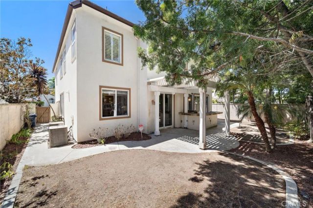 7405 Paloma Drive, Huntington Beach, CA 92648