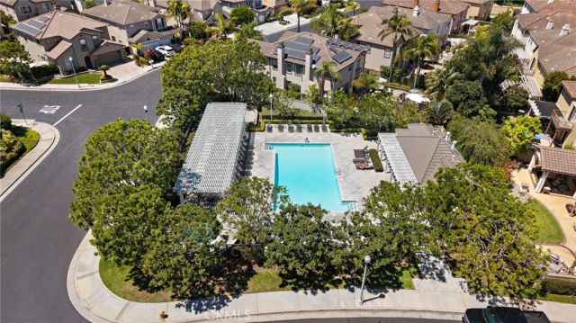 7405 Paloma Drive, Huntington Beach, CA 92648
