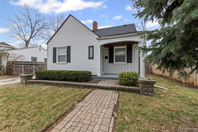 516 E Granet Avenue, Hazel Park, MI 48030