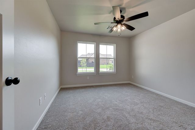 3333 Slate River Drive, Yukon, OK 73099