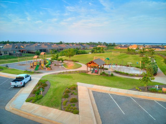 3333 Slate River Drive, Yukon, OK 73099