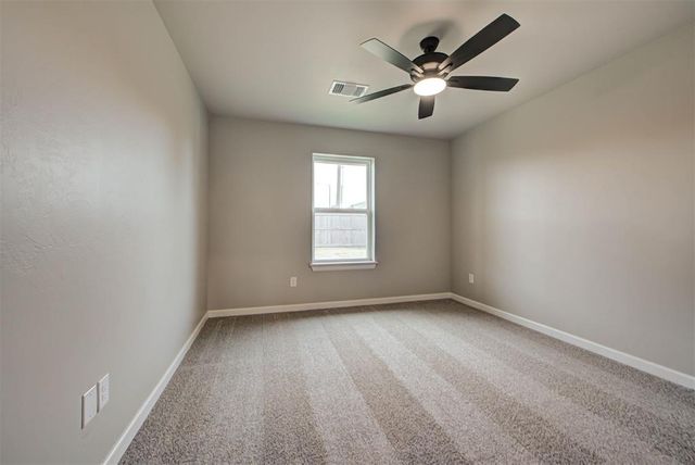 3333 Slate River Drive, Yukon, OK 73099