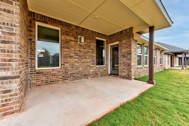 3333 Slate River Drive, Yukon, OK 73099