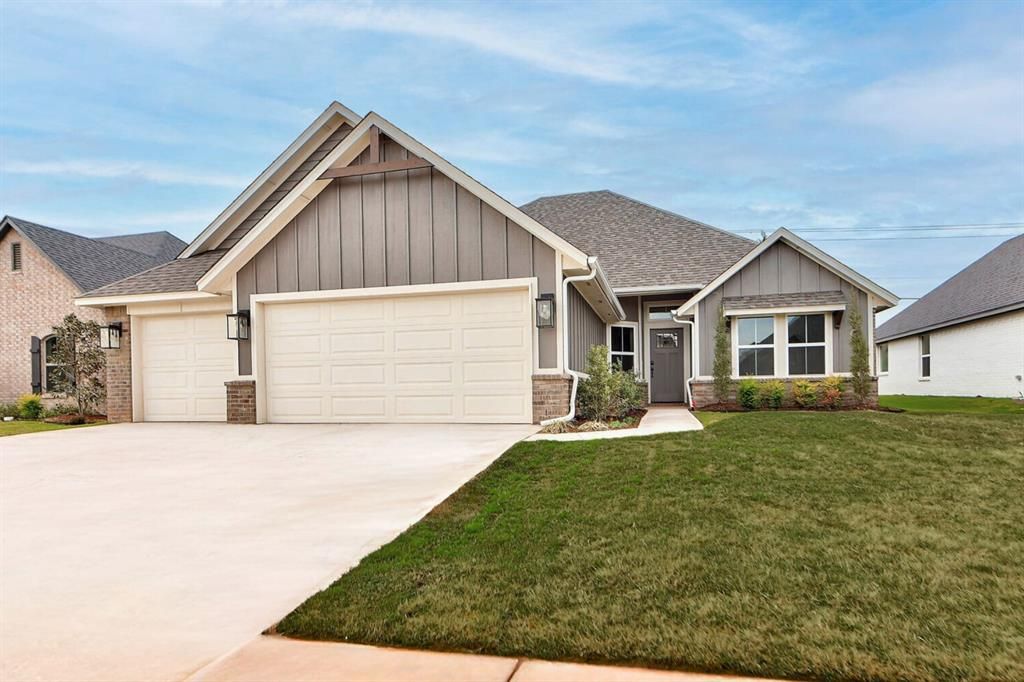 3333 Slate River Drive, Yukon, OK 73099