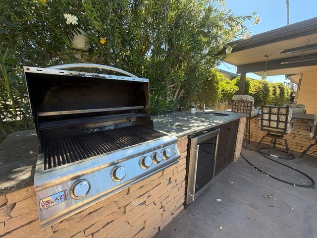 9225 N Arroya Vista Drive W, Phoenix, AZ 85028