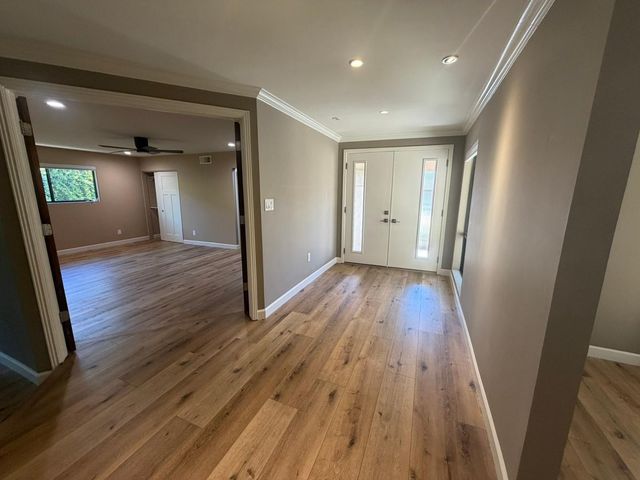 9225 N Arroya Vista Drive W, Phoenix, AZ 85028