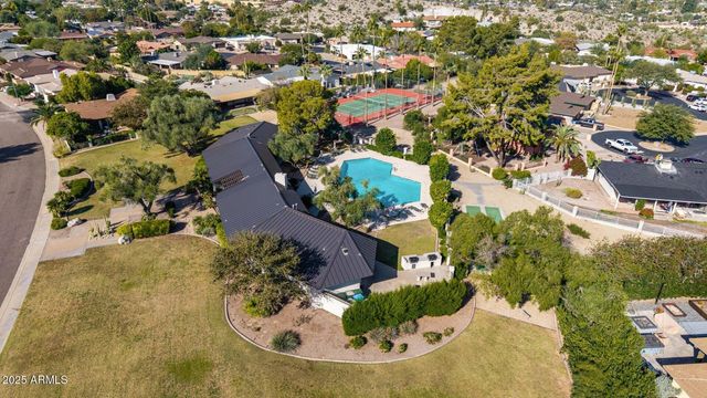 9225 N Arroya Vista Drive W, Phoenix, AZ 85028