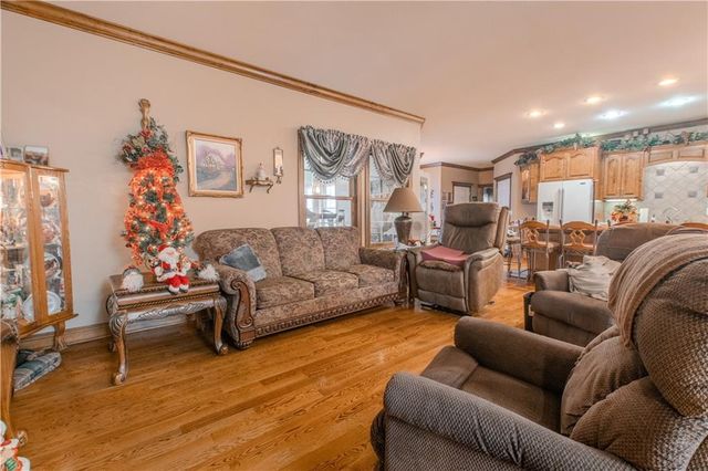 317 S Kentucky Street, Adrian, MO 64720