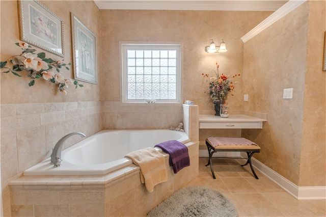 317 S Kentucky Street, Adrian, MO 64720