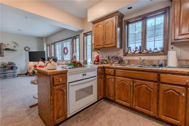 317 S Kentucky Street, Adrian, MO 64720