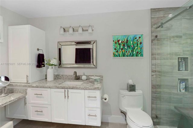 10255 SW 96th Ter, Miami, FL 33176