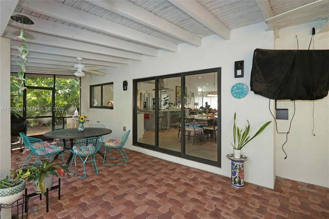 10255 SW 96th Ter, Miami, FL 33176