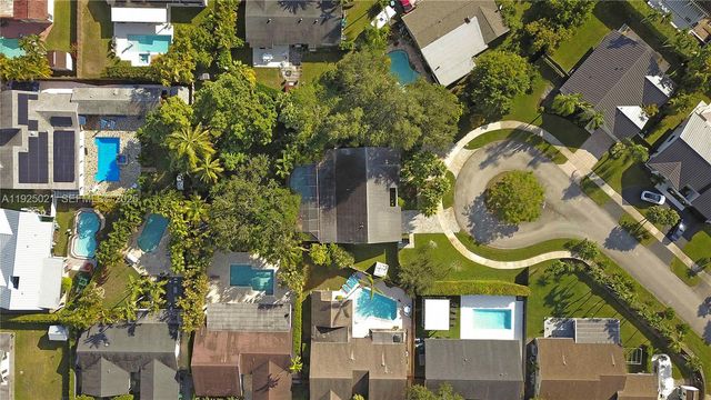 10255 SW 96th Ter, Miami, FL 33176