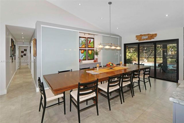 10255 SW 96th Ter, Miami, FL 33176