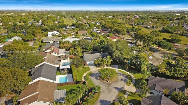 10255 SW 96th Ter, Miami, FL 33176