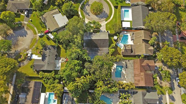 10255 SW 96th Ter, Miami, FL 33176