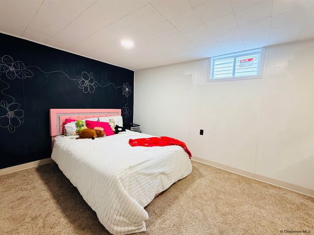 147 AHRENS AVE, Cheyenne, WY 82007