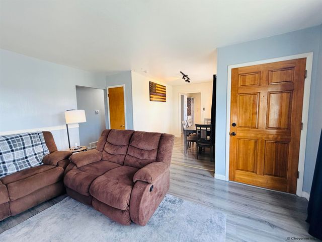 147 AHRENS AVE, Cheyenne, WY 82007