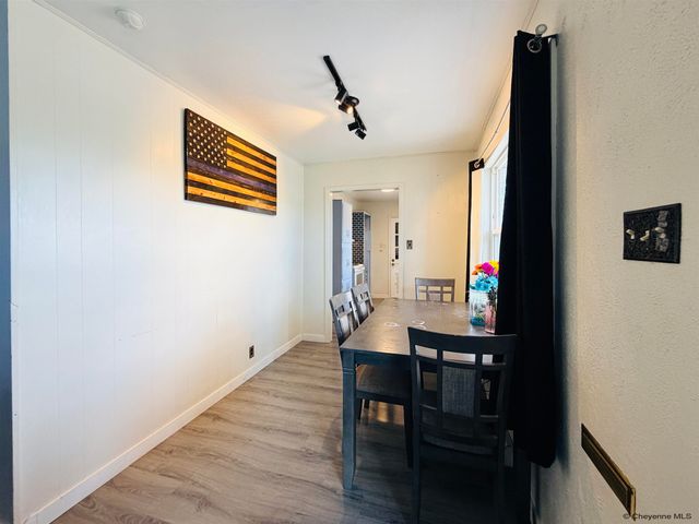 147 AHRENS AVE, Cheyenne, WY 82007