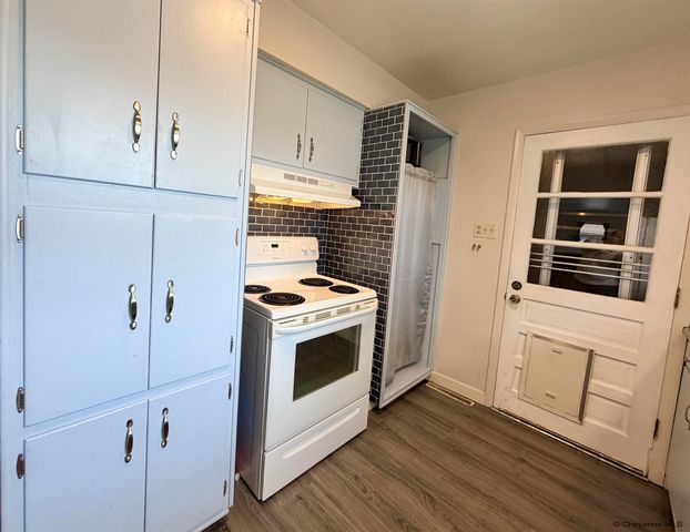 147 AHRENS AVE, Cheyenne, WY 82007