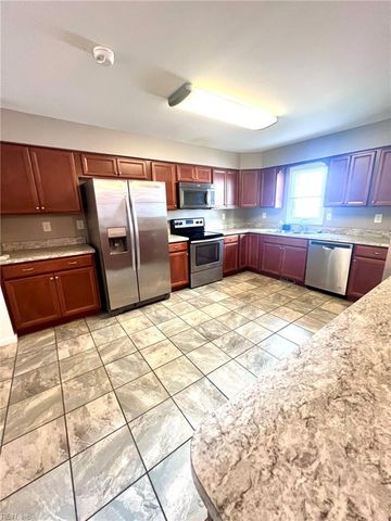 4630 McNutt CT, Norfolk, VA 23513