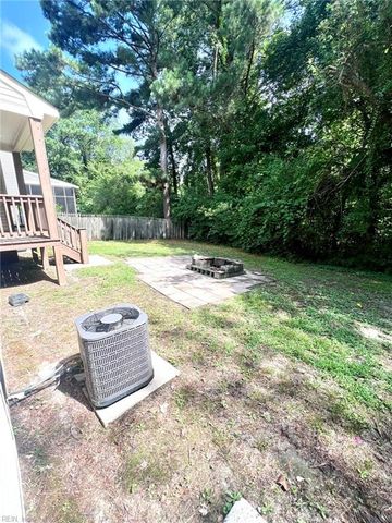 4630 McNutt CT, Norfolk, VA 23513