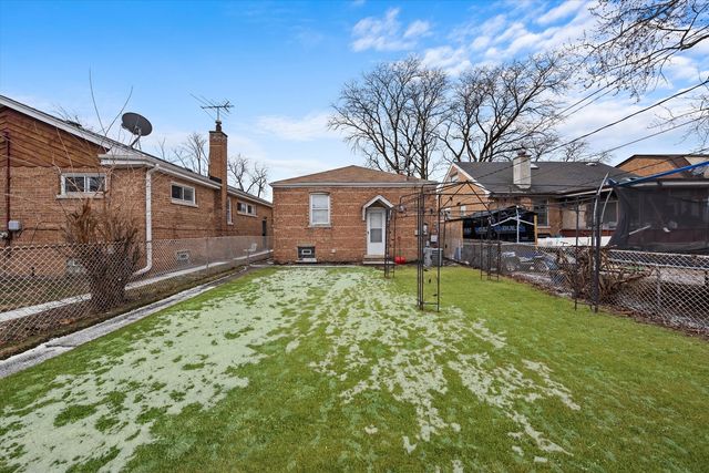 14315 S Lowe Avenue, Riverdale, IL 60827