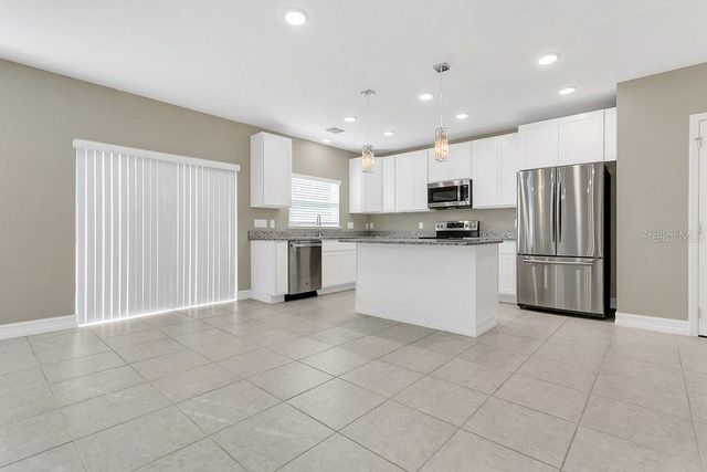 807 GLEN CREEK COURT, Fruitland Park, FL 34731