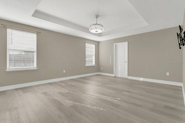 807 GLEN CREEK COURT, Fruitland Park, FL 34731