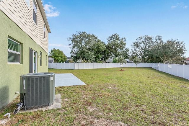 807 GLEN CREEK COURT, Fruitland Park, FL 34731