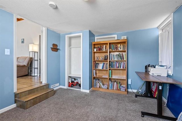 7036 N Harrison Street, Gladstone, MO 64118