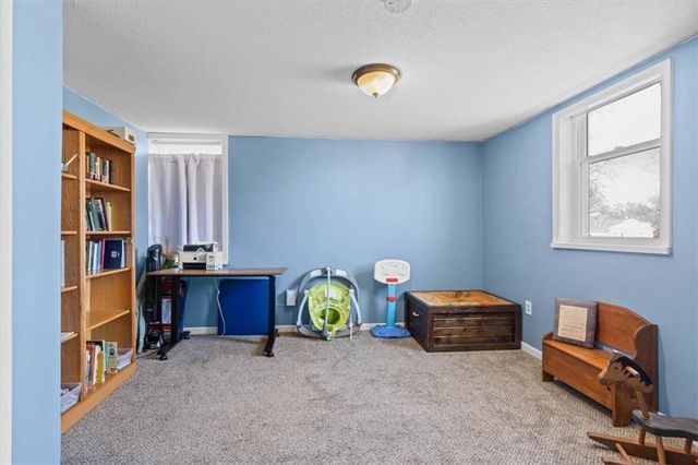 7036 N Harrison Street, Gladstone, MO 64118