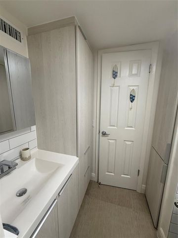 2791 N Pine Island Road 302, Sunrise, FL 33322