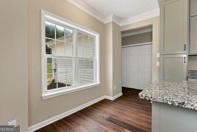5145 Victoria Park Drive, Loganville, GA 30052