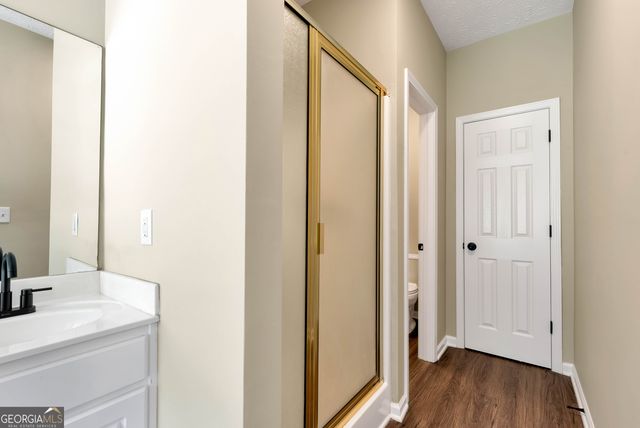 5145 Victoria Park Drive, Loganville, GA 30052