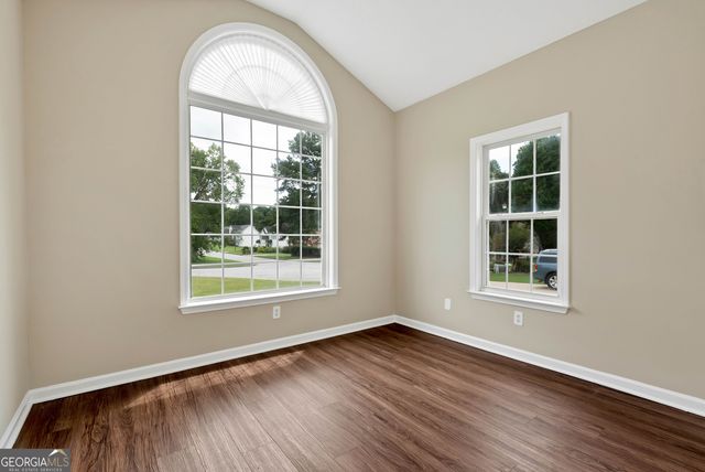 5145 Victoria Park Drive, Loganville, GA 30052