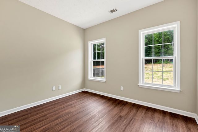 5145 Victoria Park Drive, Loganville, GA 30052