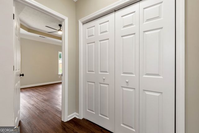 5145 Victoria Park Drive, Loganville, GA 30052