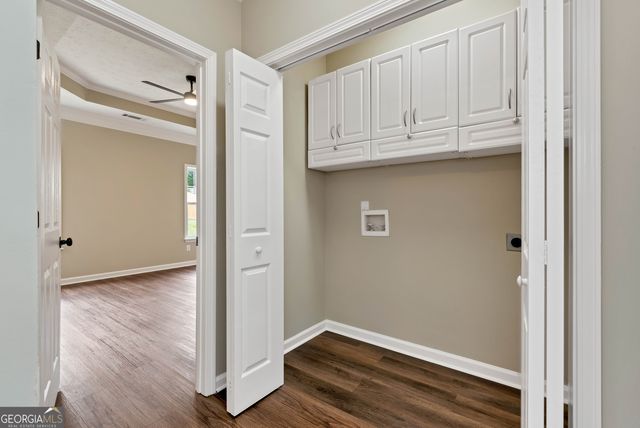 5145 Victoria Park Drive, Loganville, GA 30052