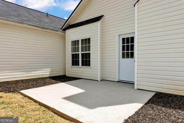 5145 Victoria Park Drive, Loganville, GA 30052