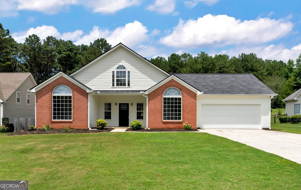 5145 Victoria Park Drive, Loganville, GA 30052
